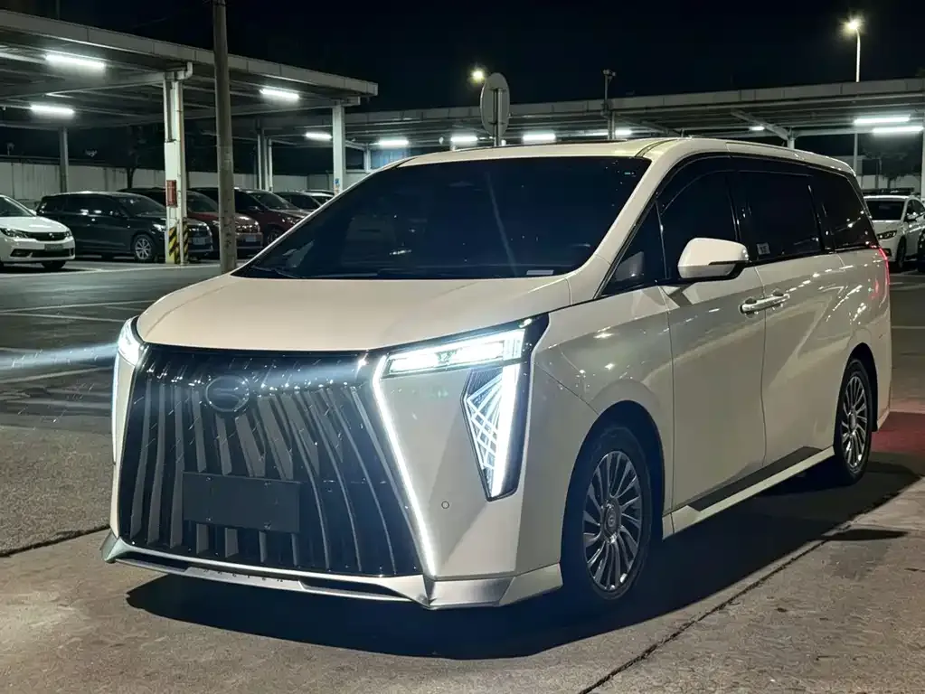 GAC Motor Trumpchi M8 — фото 1