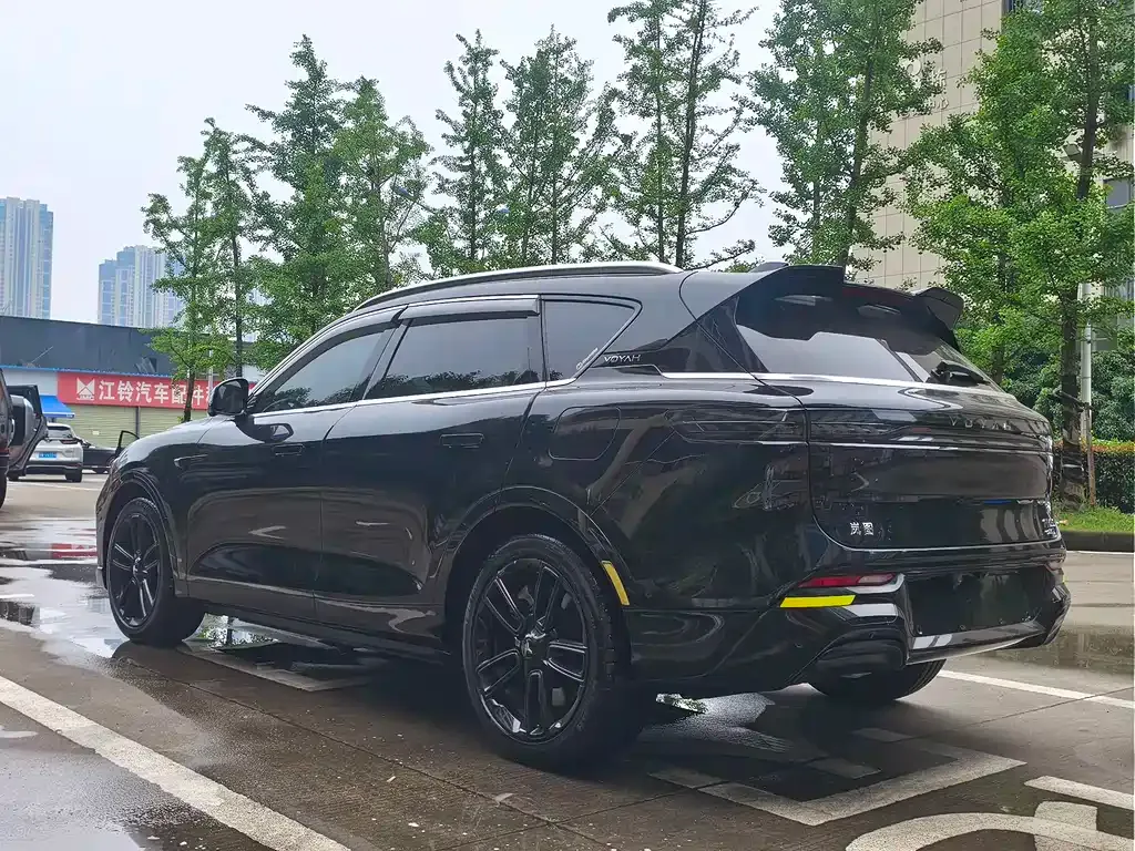 VOYAH FREE — фото 5