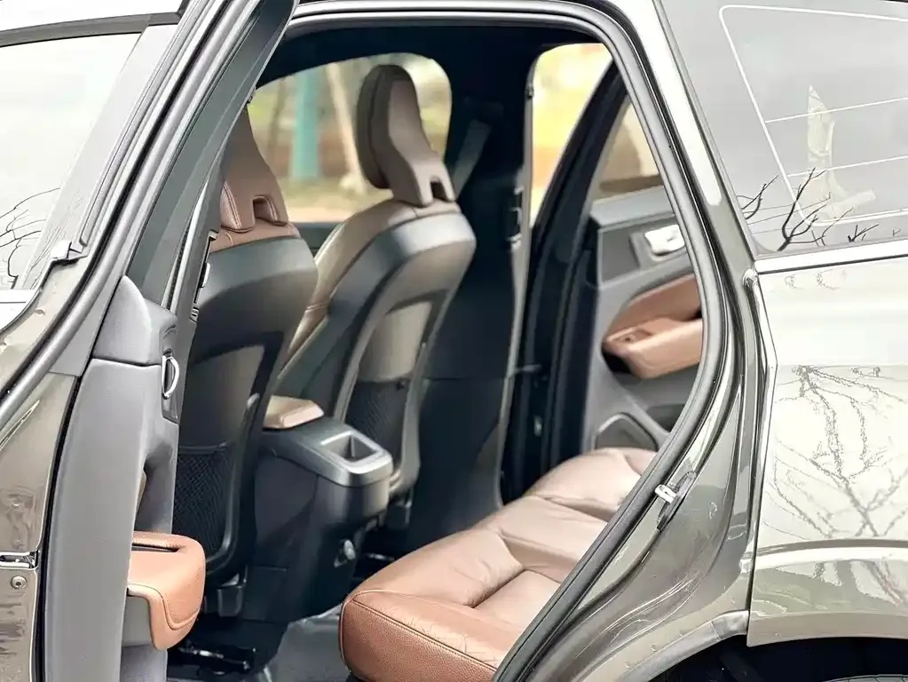 Volvo XC60 — фото 3