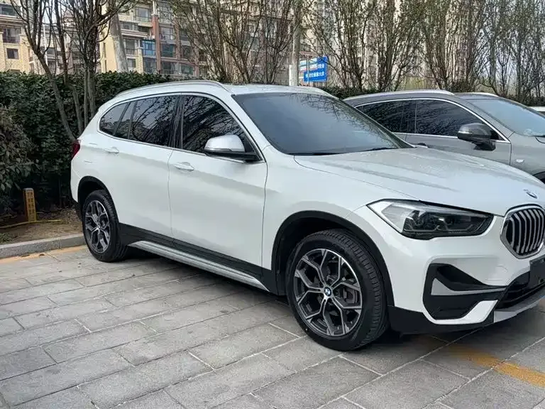 BMW X1 — фото 6