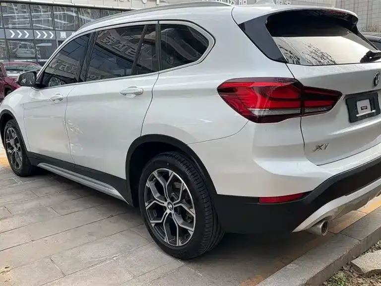 BMW X1 — фото 3