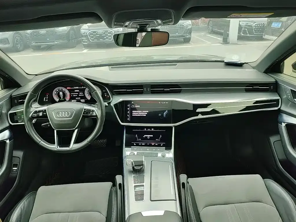 Audi A6L 2021 из CN, фото 6