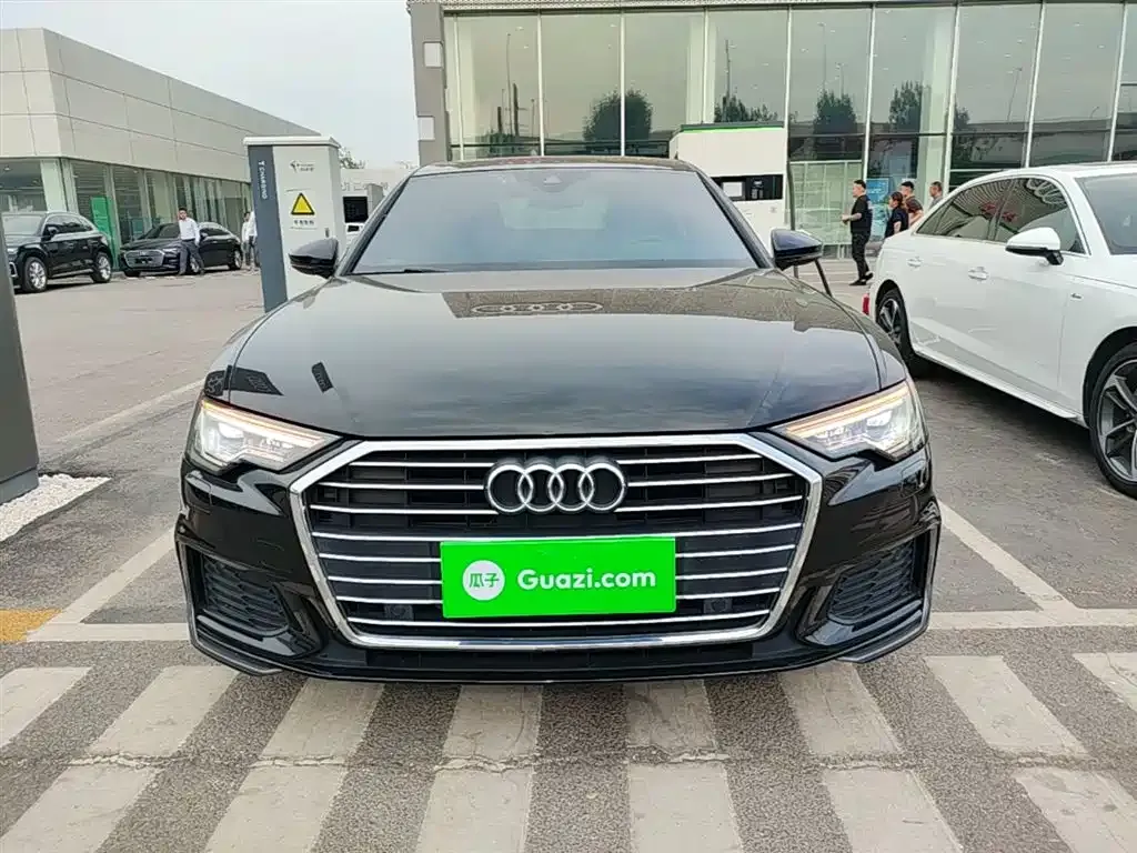 Audi A6L 2021 из CN, фото 2