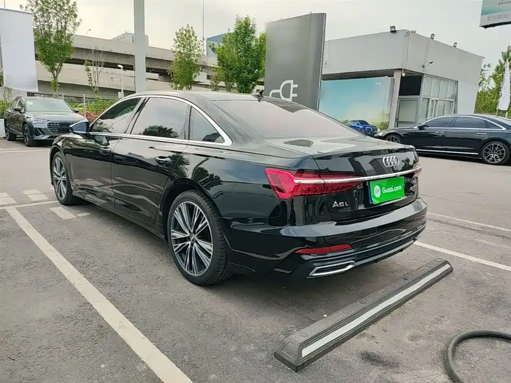 Audi A6L 2021 из CN, фото 8
