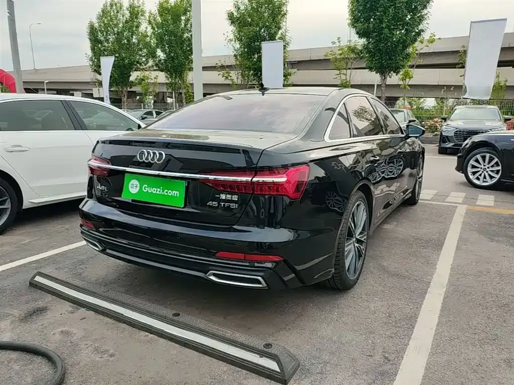 Audi A6L 2021 из CN, фото 4