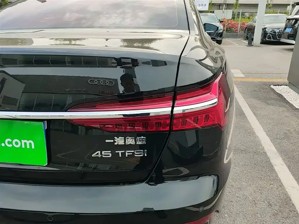 Audi A6L 2021 из CN, фото 3