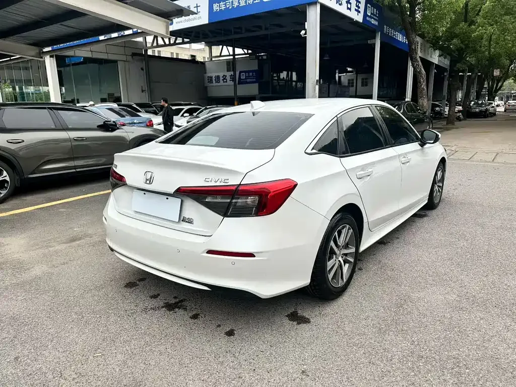 Honda Civic — фото 6