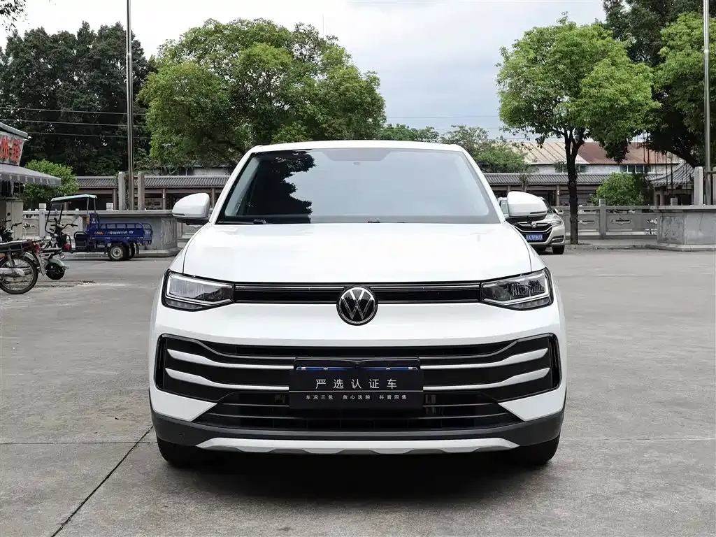 Volkswagen Tharu 2024 из CN, фото 8
