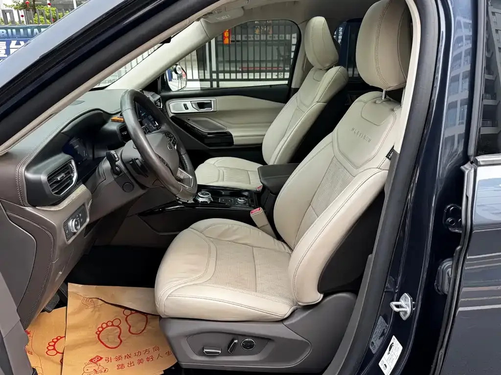 Ford Explorer 2021 из CN, фото 8