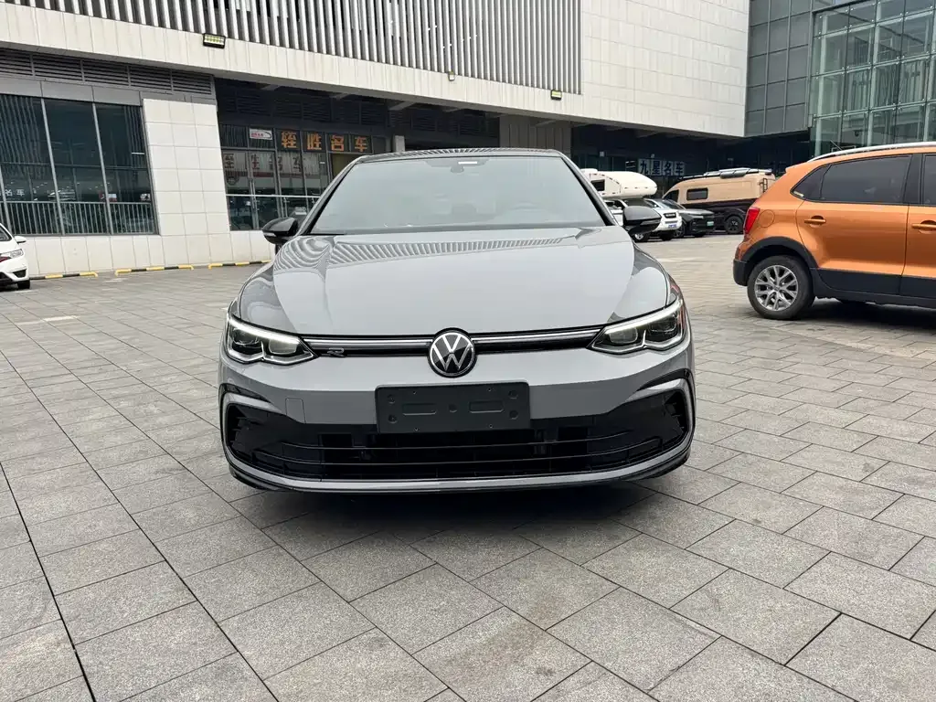 Volkswagen Golf — фото 5