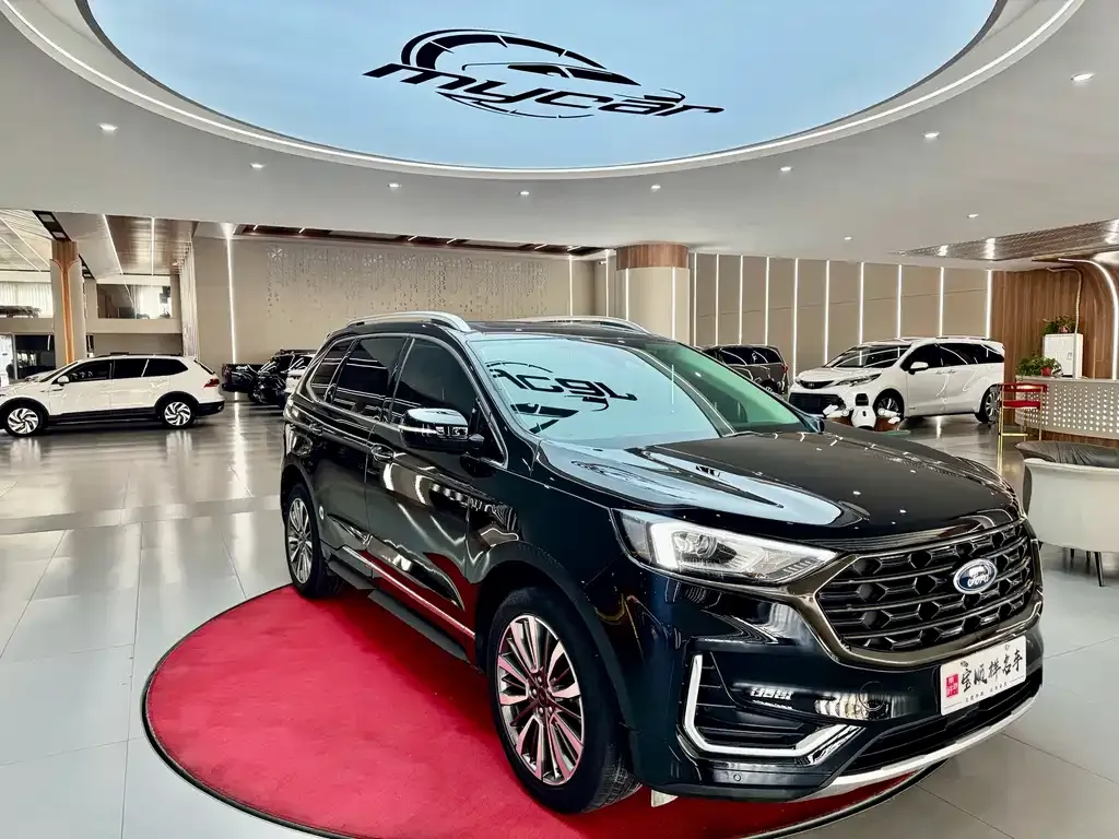 Ford Edge — фото 6