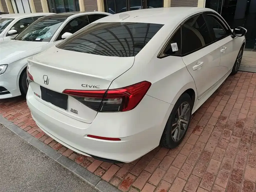 Honda Civic — фото 10