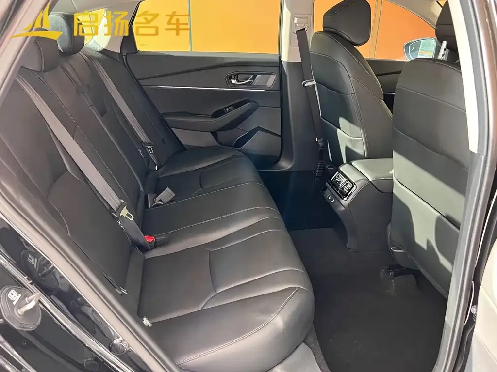 Honda Accord — фото 3