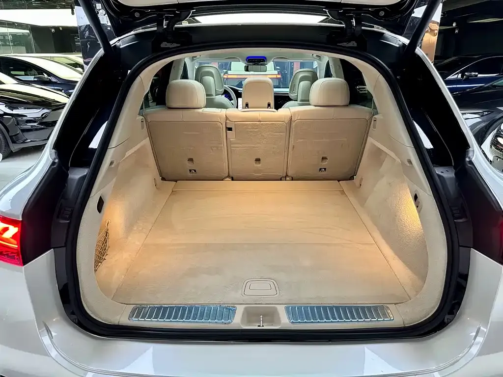 Mercedes-Benz EQS SUV 2023 из CN, фото 8