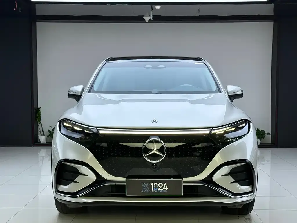 Mercedes-Benz EQS SUV 2023 из CN, фото 10