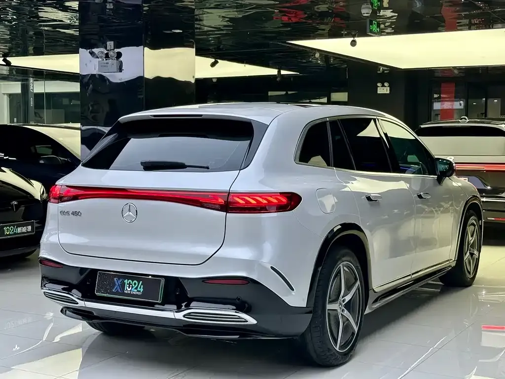 Mercedes-Benz EQS SUV 2023 из CN, фото 7