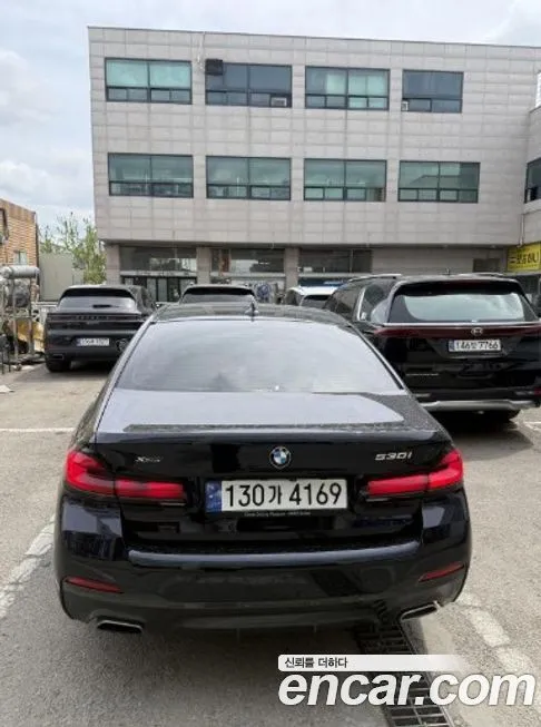 BMW 5-Series — фото 10