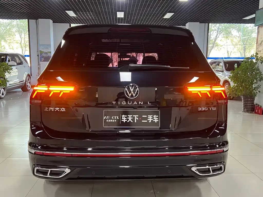 Volkswagen Tiguan L — фото 9