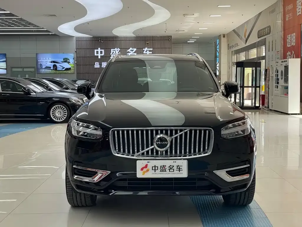 Volvo XC90 — фото 3