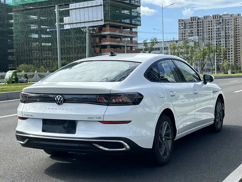 Volkswagen Lamando 2023 из CN, фото 8