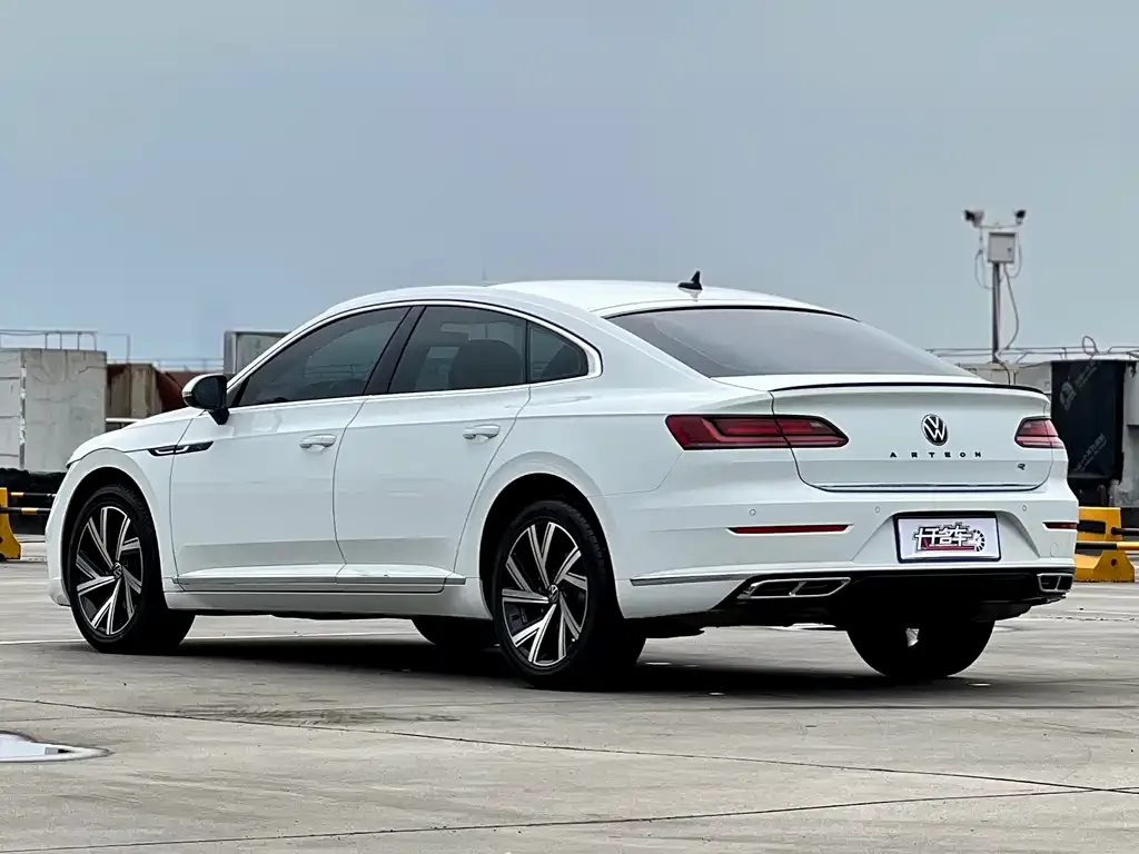 Volkswagen CC — фото 2