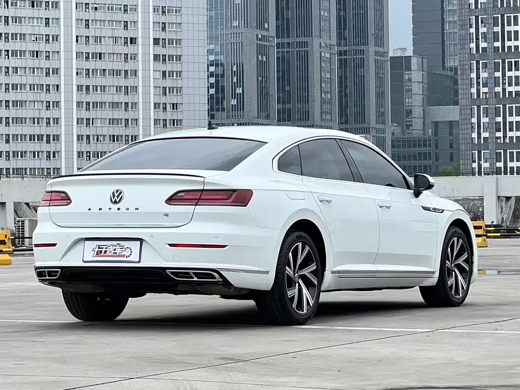 Volkswagen CC — фото 9