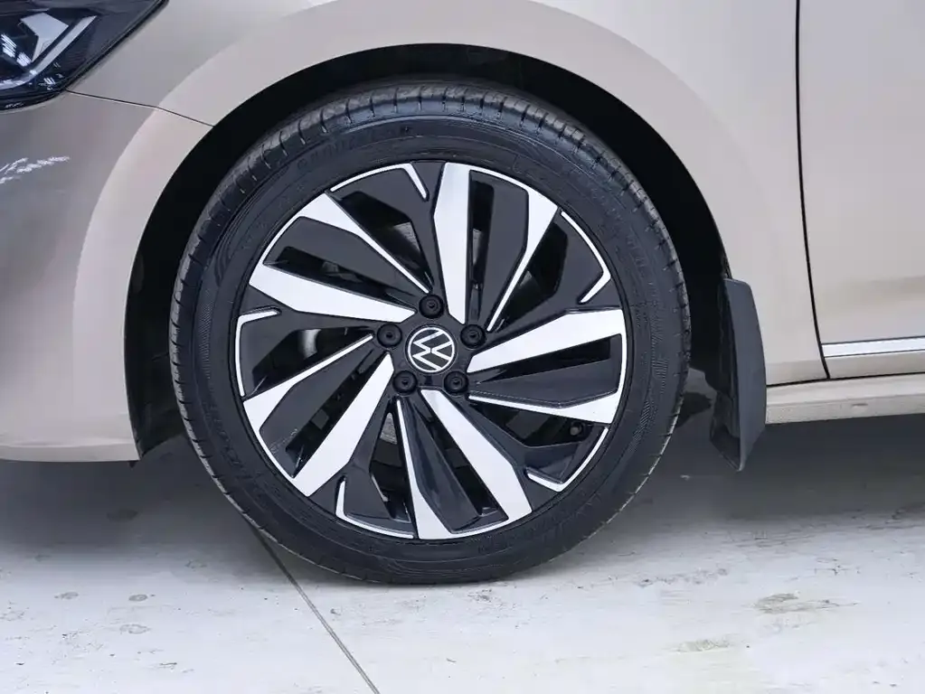Volkswagen Passat — фото 6