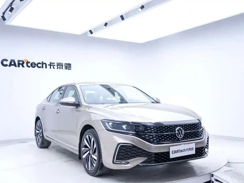 Volkswagen Passat — фото 2