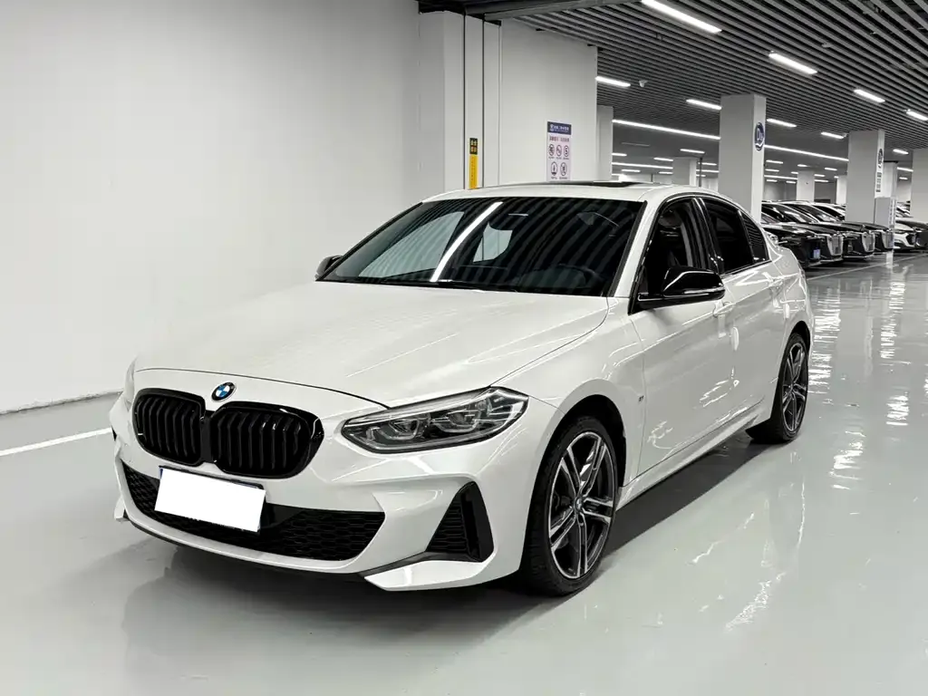 BMW 1 Series — фото 1