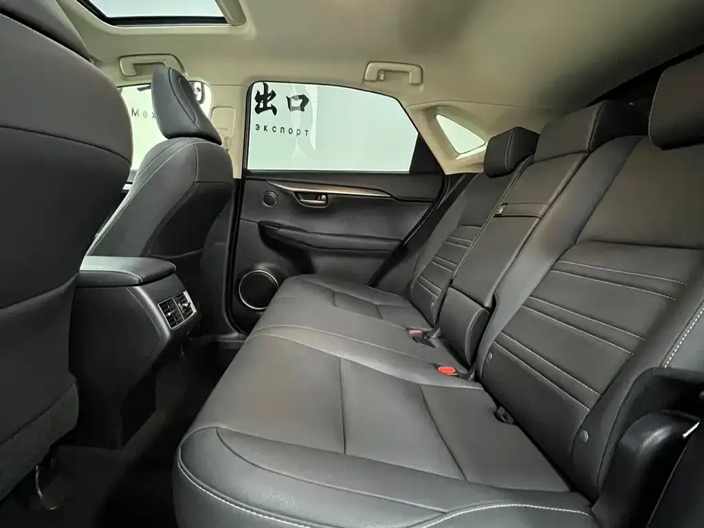Lexus NX 2021 из CN, фото 2