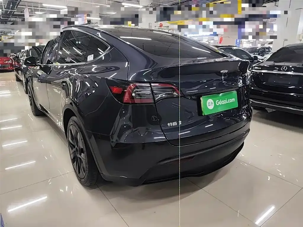 Tesla Model Y — фото 5