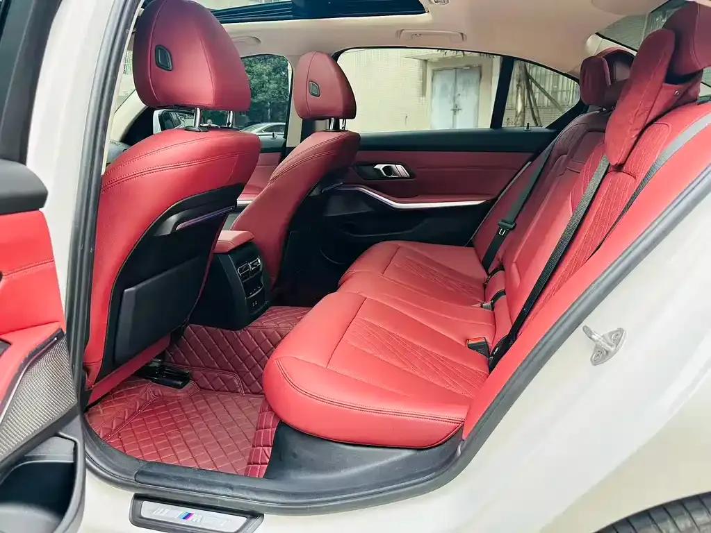 BMW 3 Series 2022 из CN, фото 5