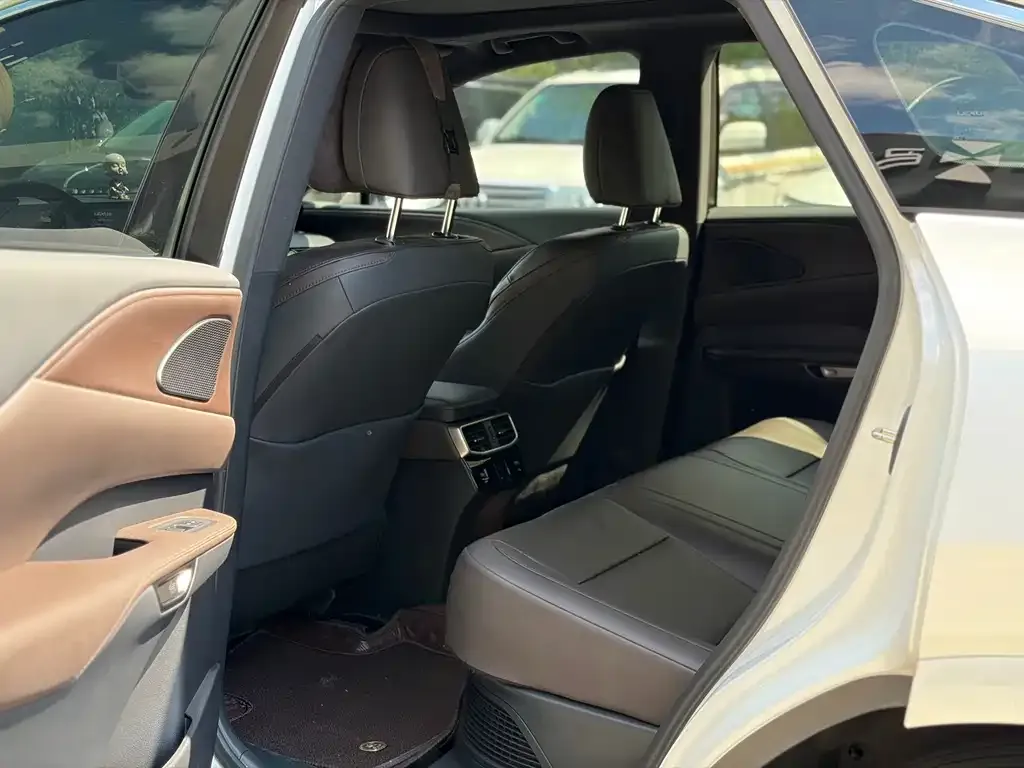 Lexus RX — фото 2