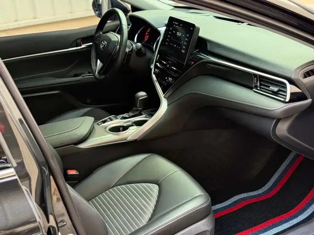 Toyota Camry 2024 из CN, фото 4
