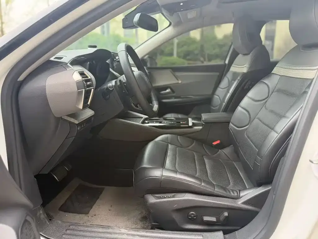 Citroen C5 X 2023 из CN, фото 9