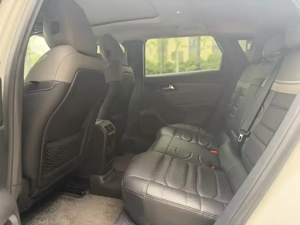 Citroen C5 X 2023 из CN, фото 2
