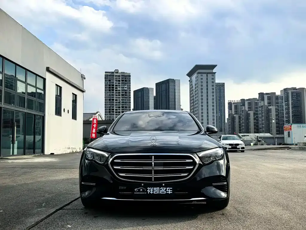 Mercedes-Benz E-Class 2025 из CN, фото 10