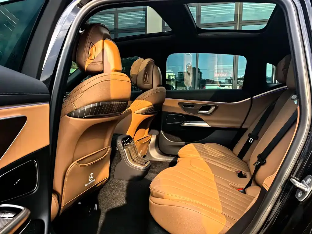 Mercedes-Benz E-Class 2025 из CN, фото 3