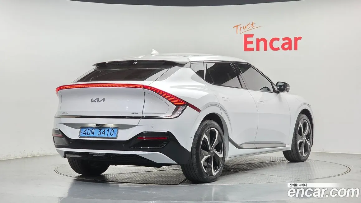 Kia EV6 — фото 6