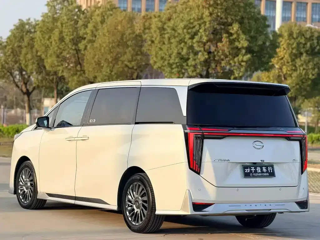 GAC Motor Trumpchi M8 — фото 8