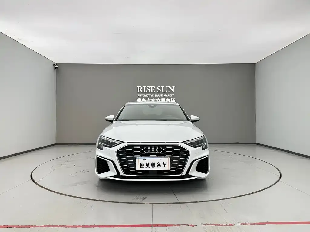 Audi A3 2021 из CN, фото 2
