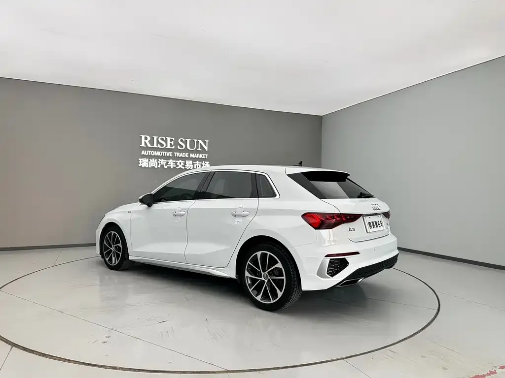 Audi A3 2021 из CN, фото 5