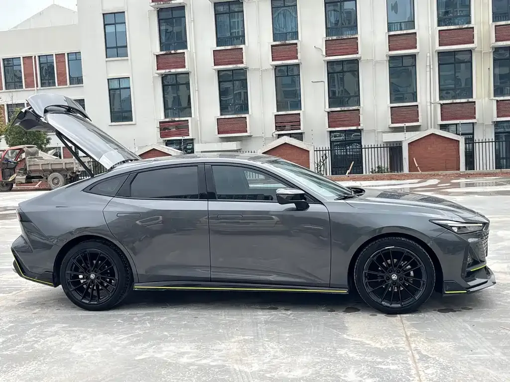 Changan UNI-V 2023 из CN, фото 6
