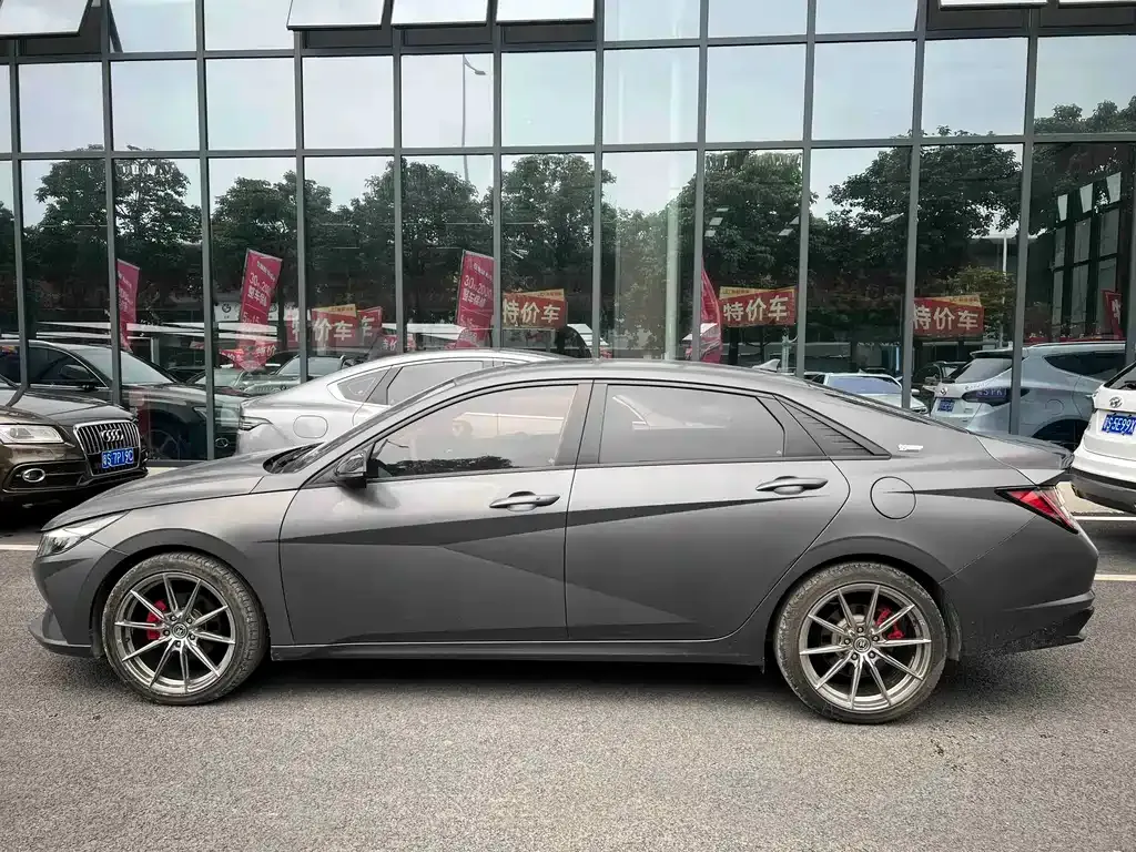 Hyundai Elantra 2022 из CN, фото 3
