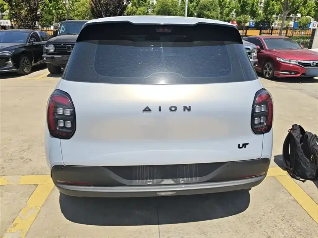 Aion UT — фото 6