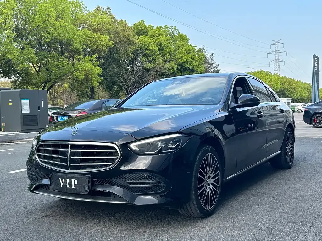 Mercedes-Benz C-Class — фото 1