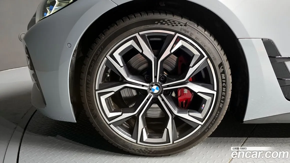 BMW 4-Series 2022 из KR, фото 3