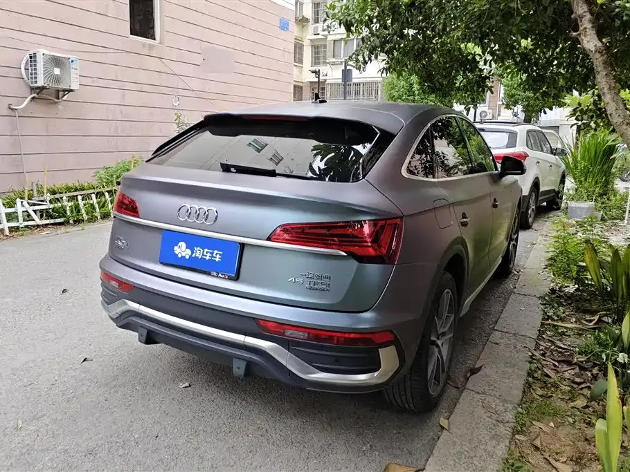 Audi Q5L Sportback 2022 из CN, фото 5