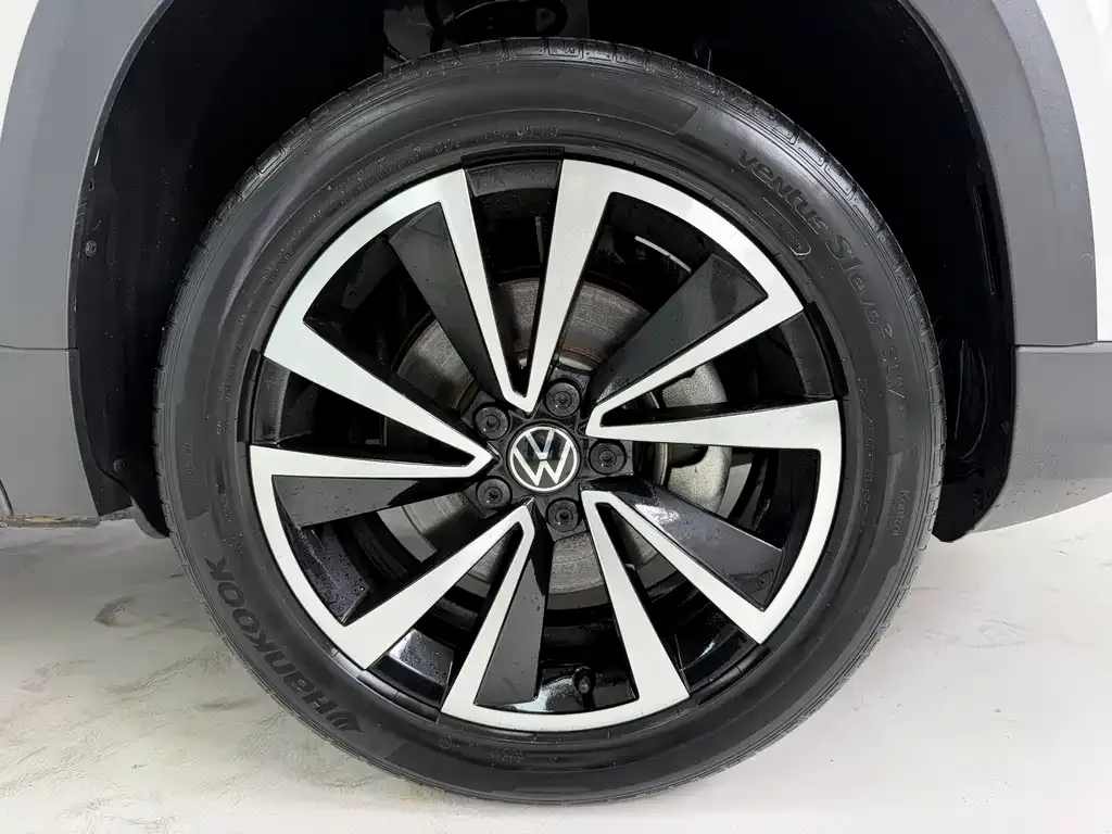 Volkswagen Tharu — фото 4