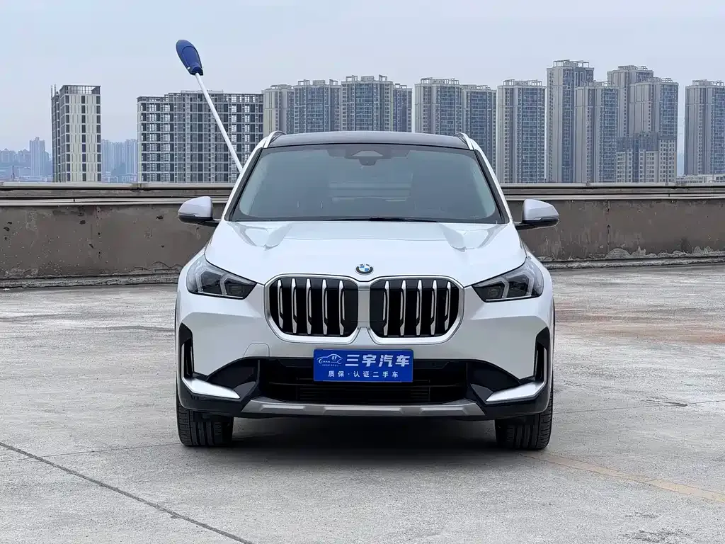 BMW X1 — фото 9